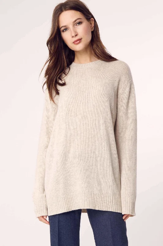 Cashmere Classic Long Crew Sweater in Sand