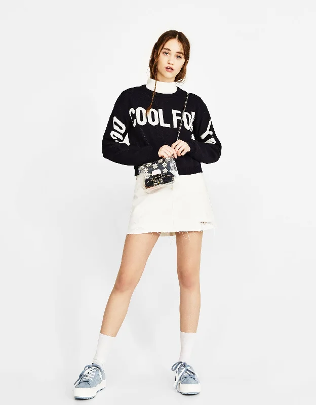 Sweater with slogan