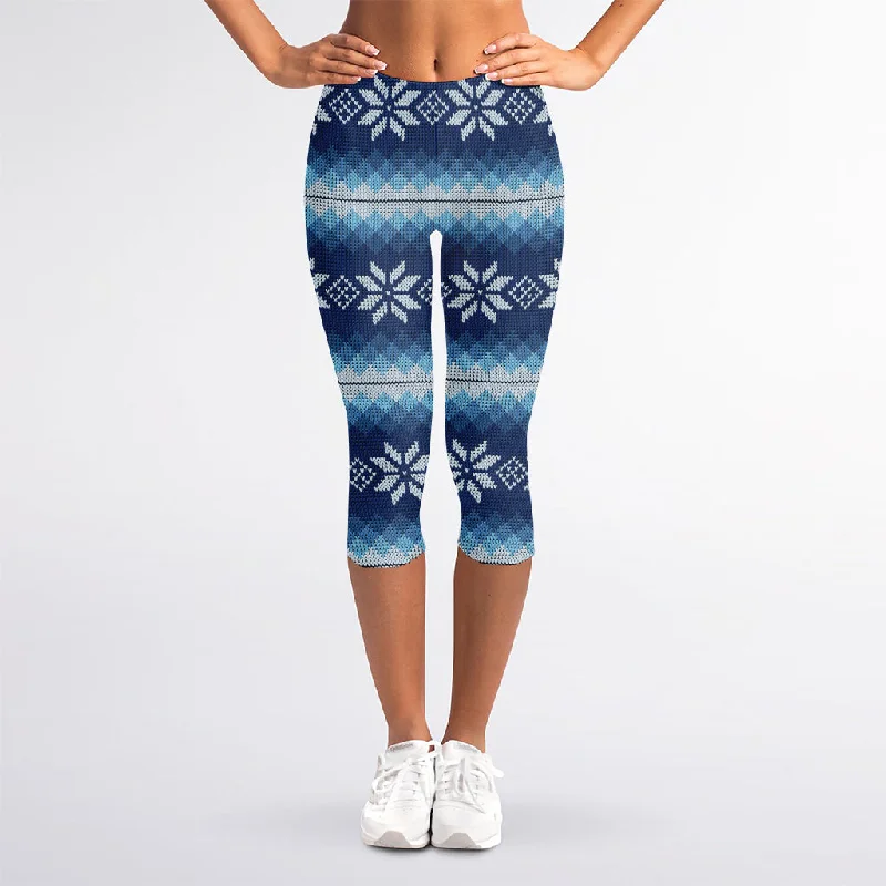 Snow Flower Knitted Pattern Print Women's Capri Leggings