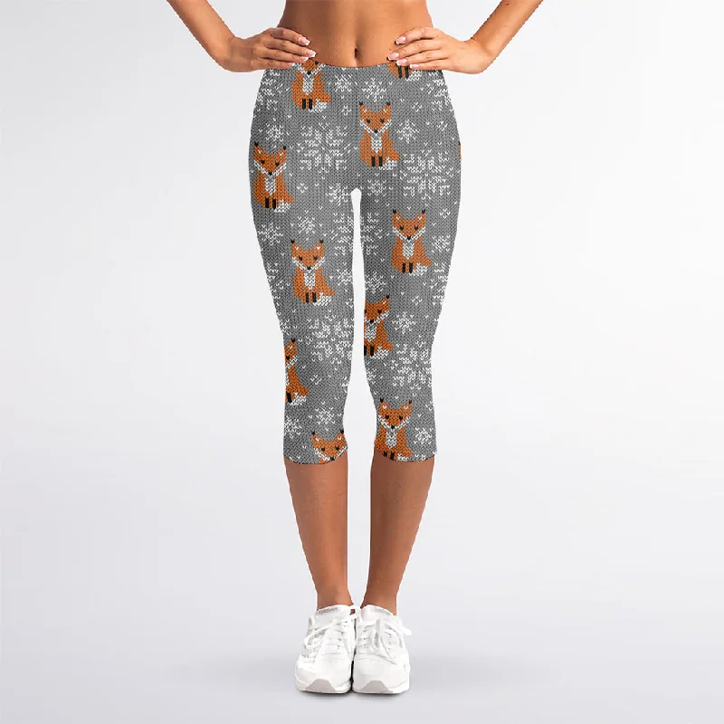 Snowy Fox Knitted Pattern Print Women's Capri Leggings