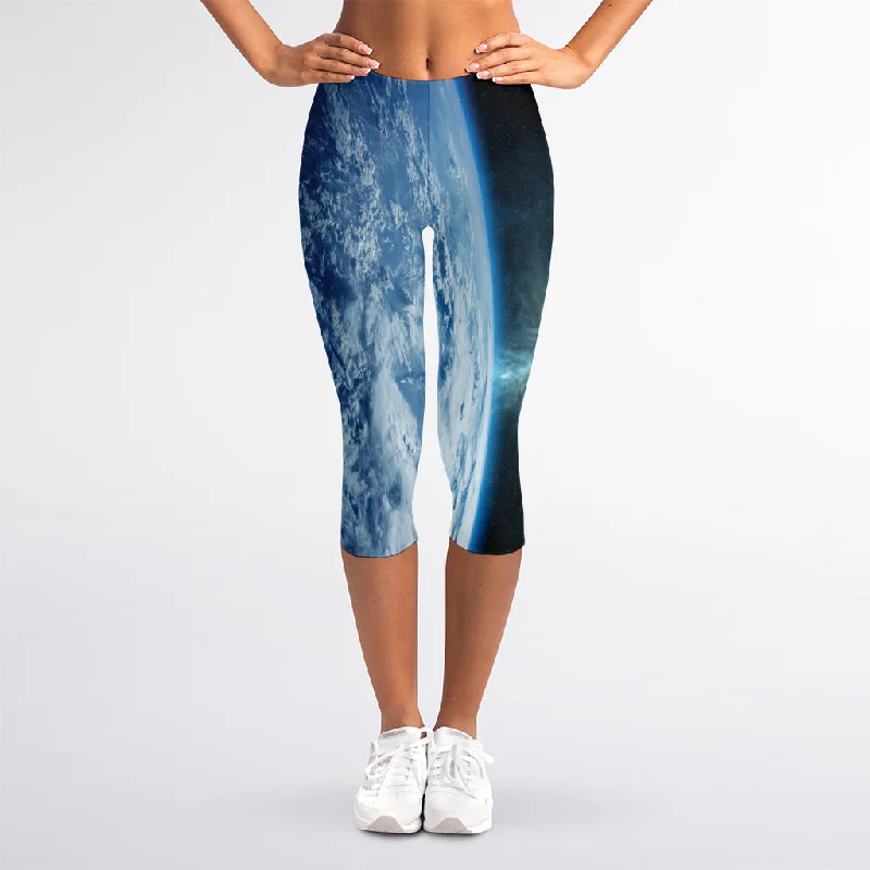 Space And Earth Print Women's Capri Leggings