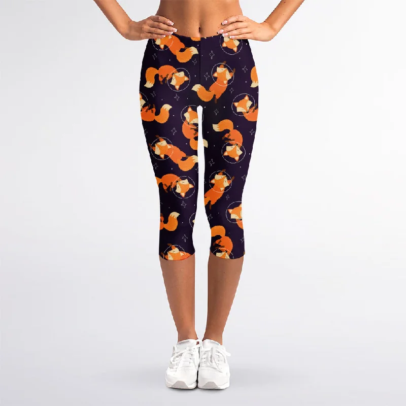 Space Fox Pattern Print Women's Capri Leggings