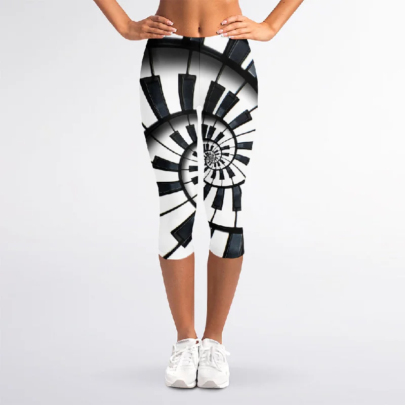 Spiral Piano Keyboard Print Women's Capri Leggings