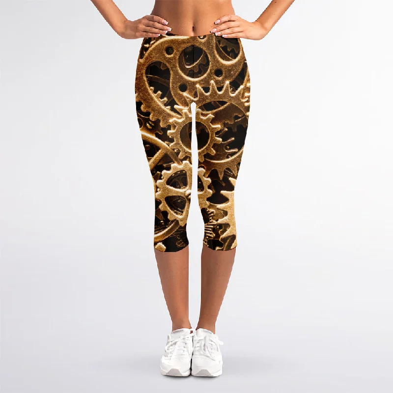 Steampunk Brass Cogs And Gears Print Women's Capri Leggings