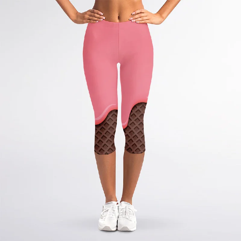 Strawberry Ice Cream Melted Print Women's Capri Leggings