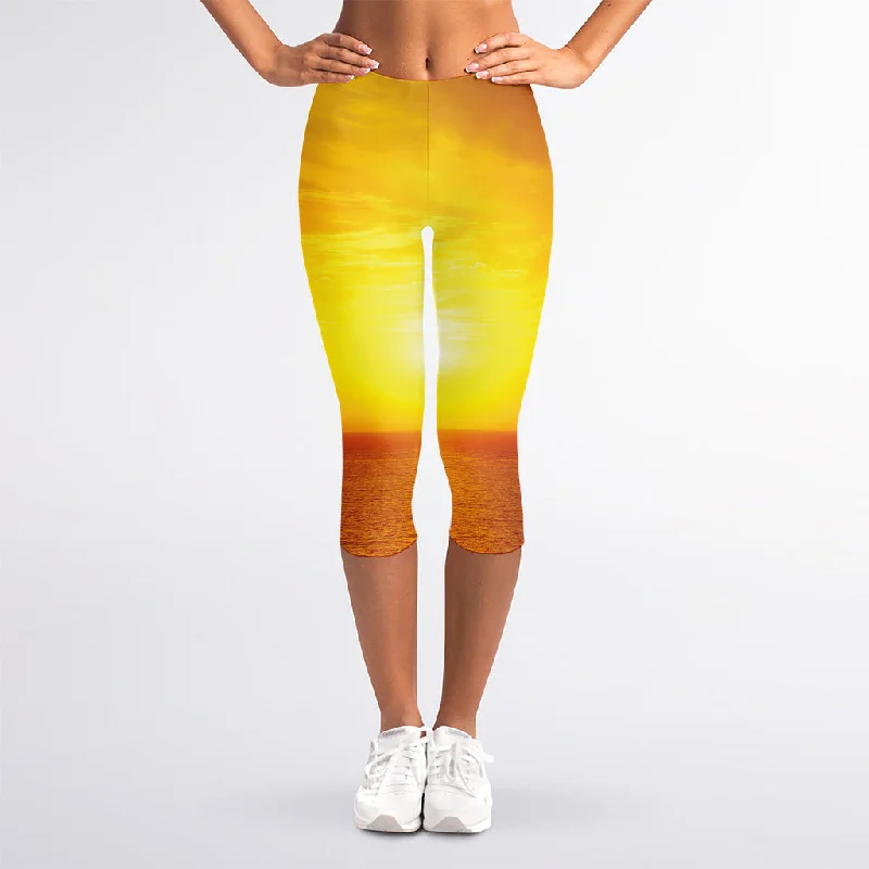 Sunset Over Sea Print Women's Capri Leggings